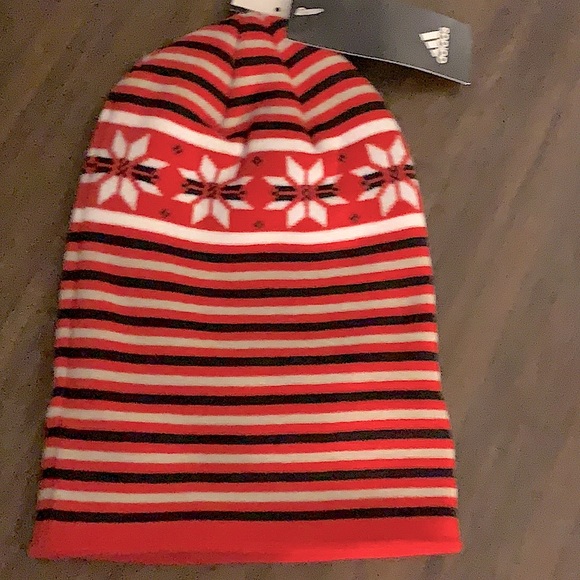 🏒🥅⛸Chicago Blackhawks Adidas Red Culture Head Logo Cuffed Knit Hat🏆⛸🏒 - Picture 3 of 8